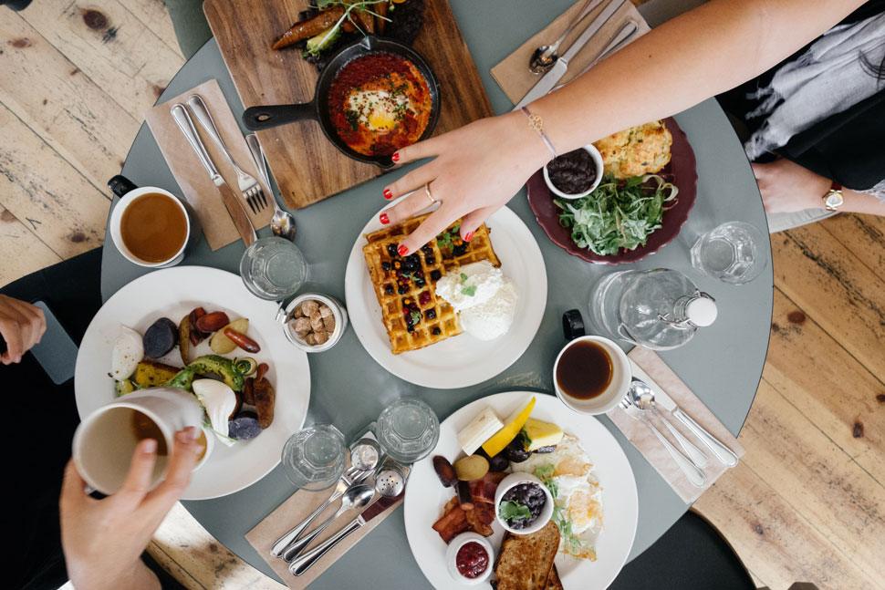 Never-Enough-Exploring-the-Relationship-Between-Compulsive-Overeating-and-Depression