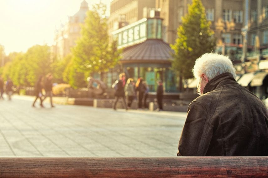 Opioid Addiction Among Seniors: Holistic Therapies Can Offer Alternative Solutions