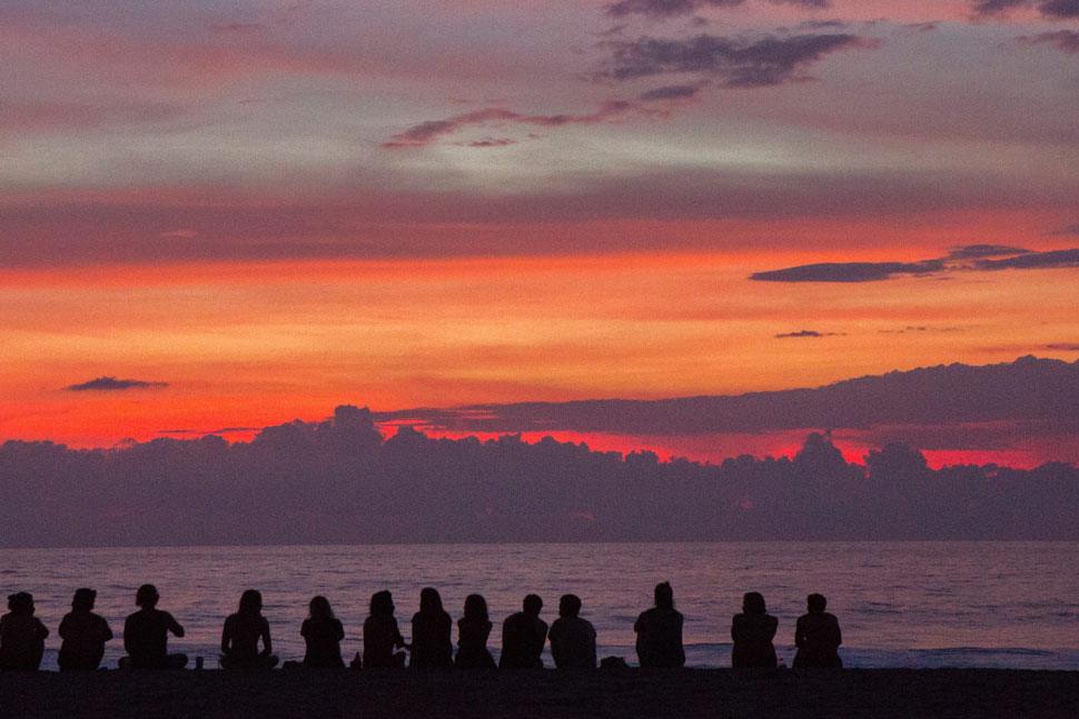 You’re Not Alone: Finding Peer Support Through Alcoholics Anonymous