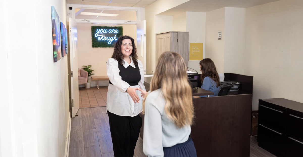 Alcohol Addiction Treatment at Alta Mira — Program, Detox & Admissions